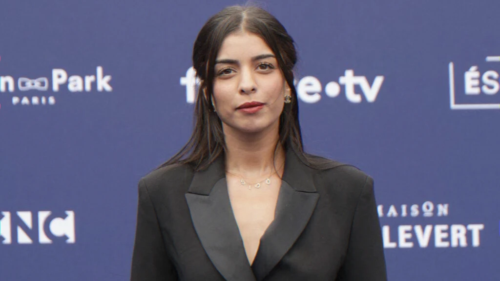 Actress returns to Angoulême amid grief and homicide investigation