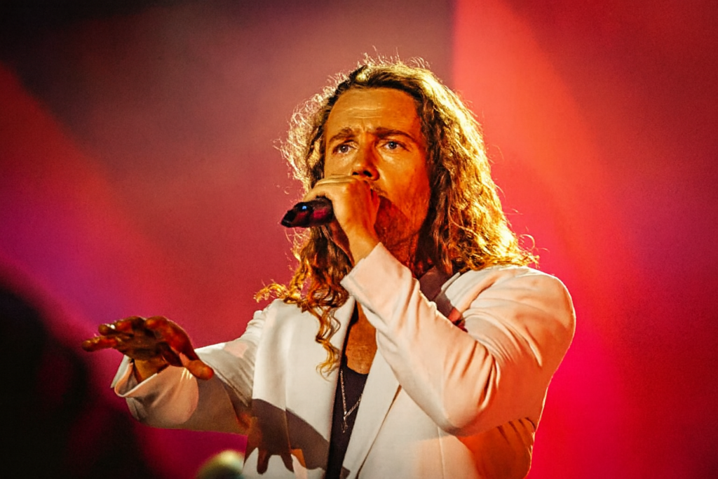 Album Imposteur : provocation et syndrome de l’imposteur