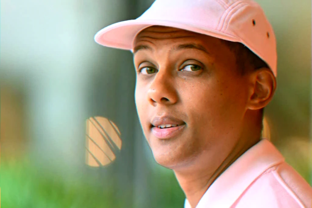 Stromae comeback single « Que ce soit clair » — article portrait