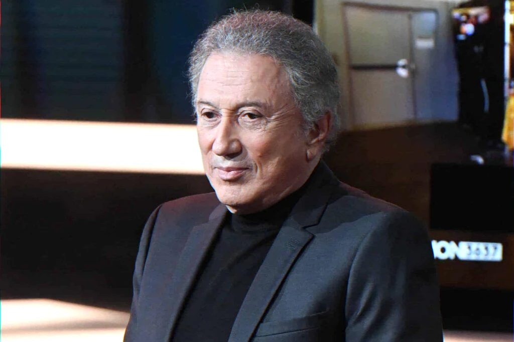 Avec le temps autobiography: career, health and family loss