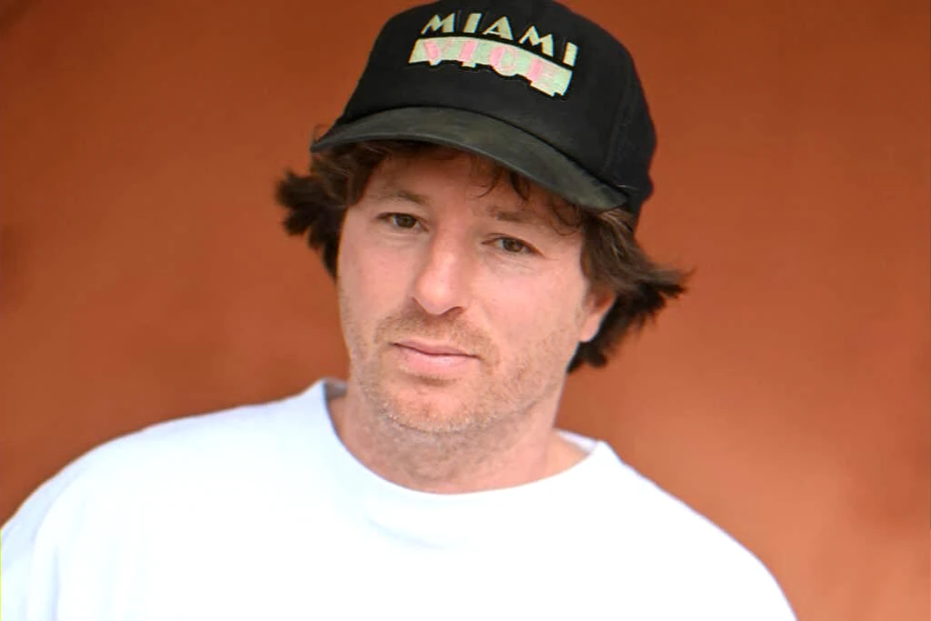 Crise médiatique : retrait du chef et changement chez Dior