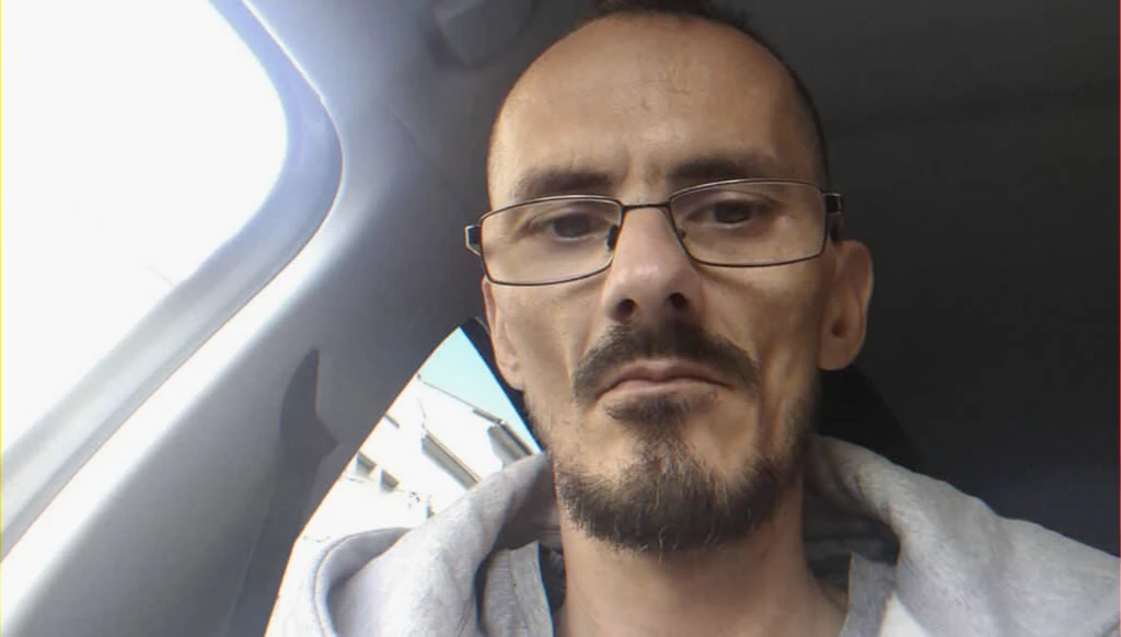 Mort en direct d’un streamer : appel au respect et débat sur la protection des personnes vulnérables