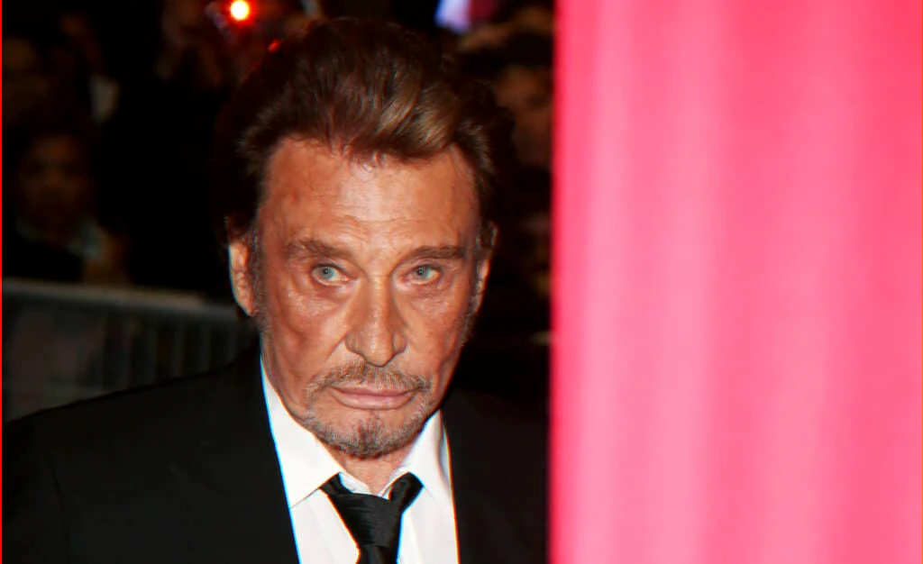 Série documentaire d'archives sur un chanteur français — sortie visée fin 2027