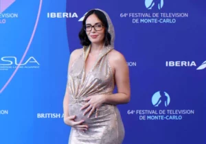 French media birth announcement and thanks to medical team
