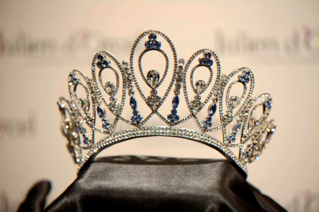 Affaire Miss Universe RDC 2025 — destitution après refus de signer le contrat