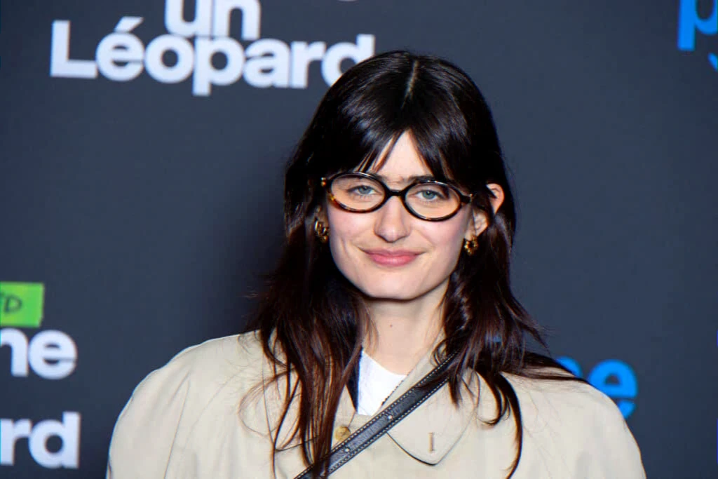 Natural music video authenticity and online harassment