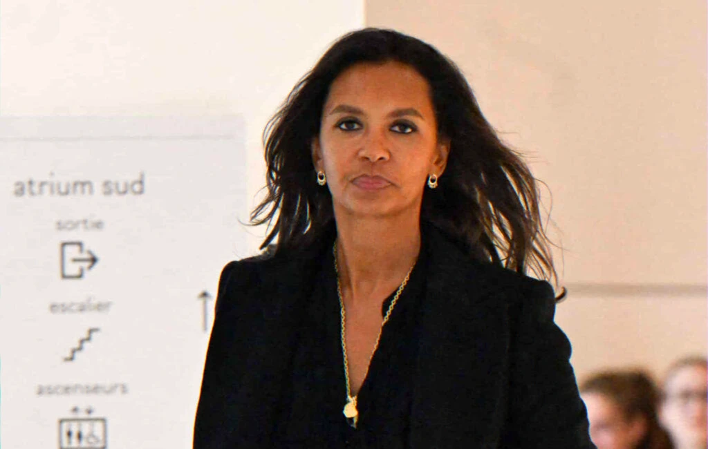 presenter-launches-le-club-des-belles-ames-slow-dating-and-20th-tournage