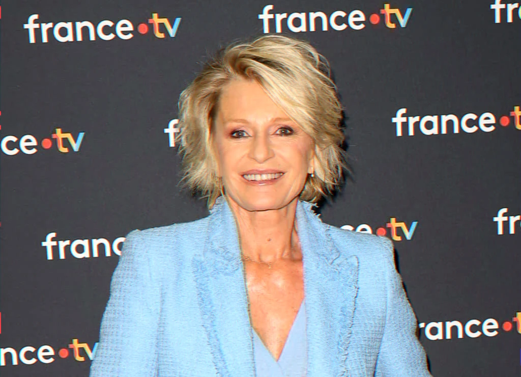 Animatrice télé : confidences sur rivalités et pouvoir féminin