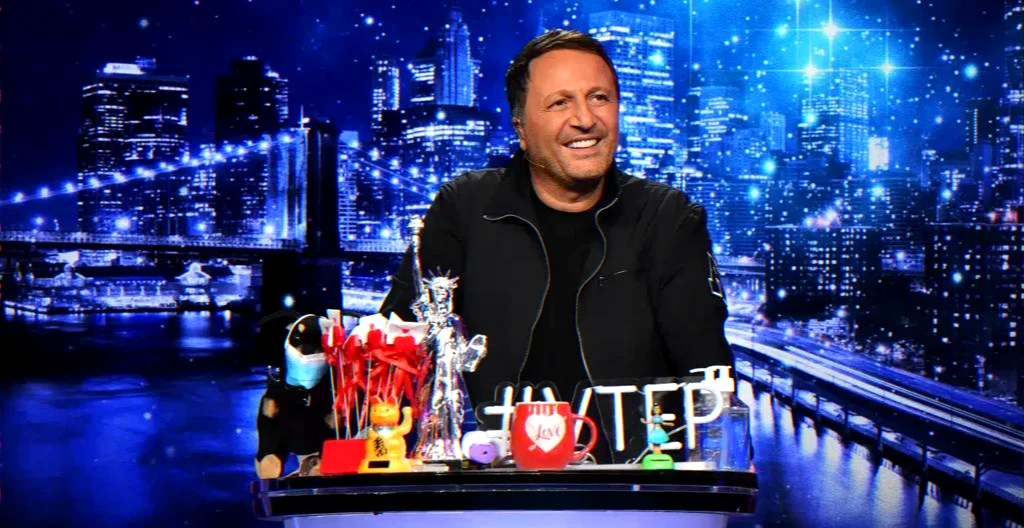 Accusation d'humoriste et éviction de VTEP — débat sur les répercussions