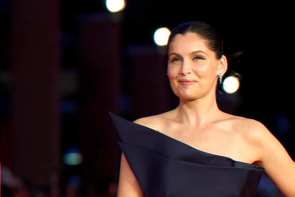 actress and mother inspired by Italian cinema and Tuscan heritage