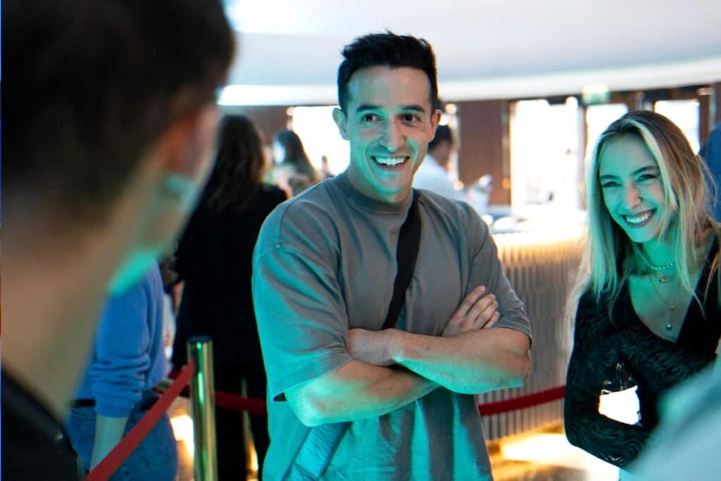 Témoignage d’un influenceur : agression à 17 ans et reconstruction par le sport