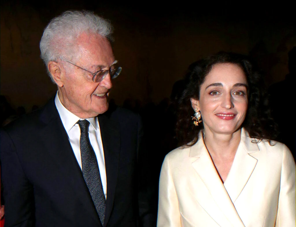 Artist atelier feature and family spotlight in a magazine coverage