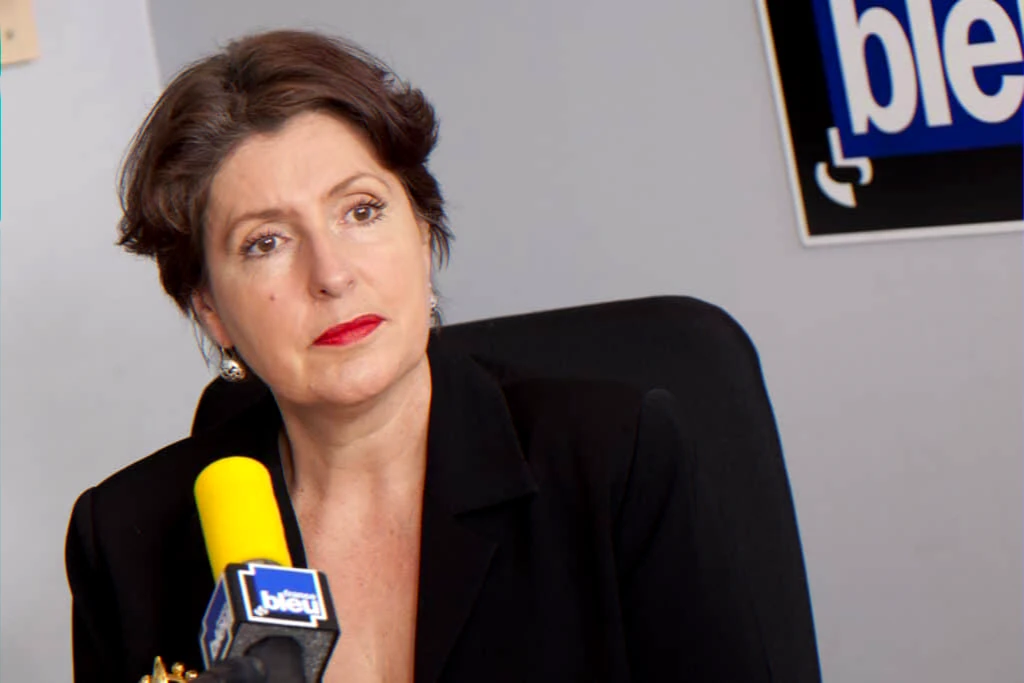 Veteran Des chiffres et des lettres presenter pursuing prudhommes lawsuit