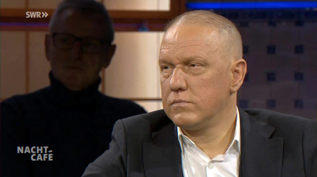 documentaire sur trois greffes de rein et combat judiciaire d’un ancien footballeur