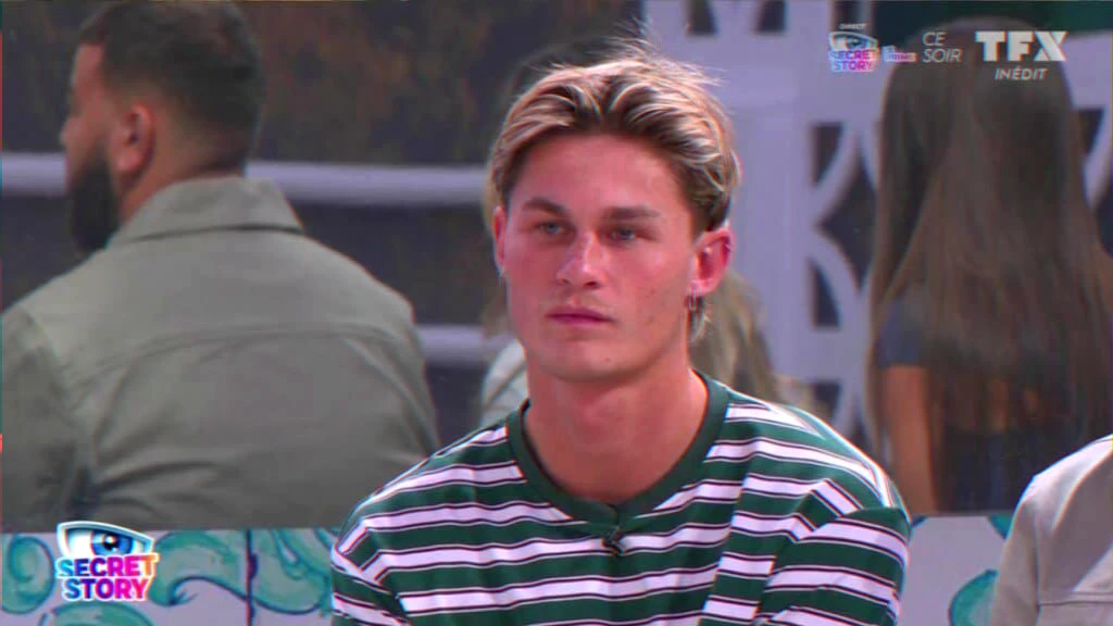 Ex-reality-contestant pivots to modelling, Twitch and social media