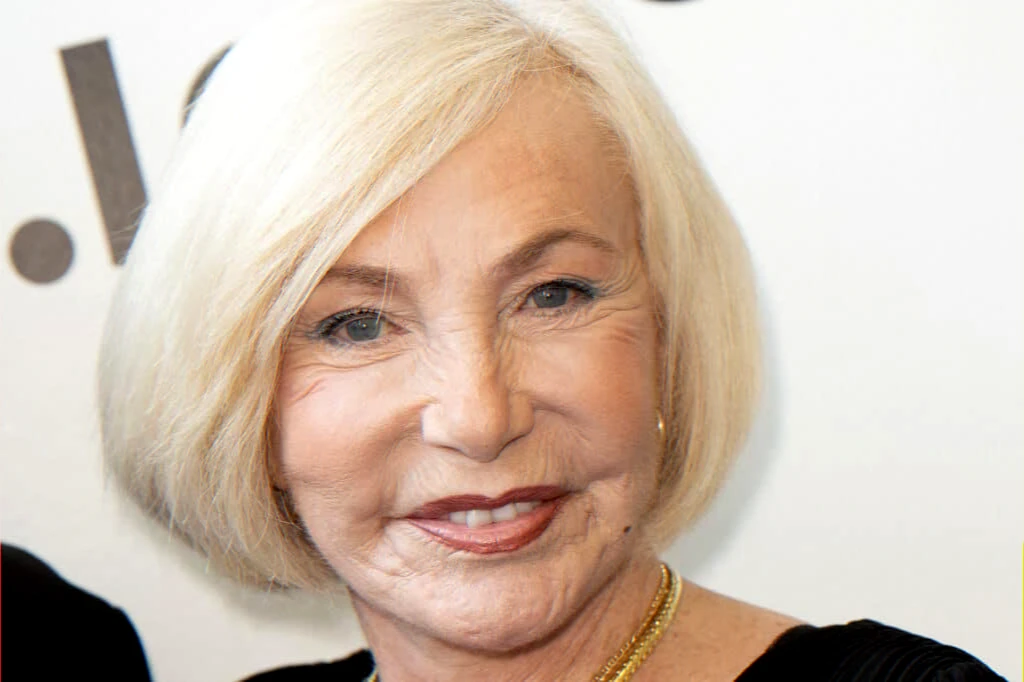 la-boite-a-secrets-guest-denies-romance-claims