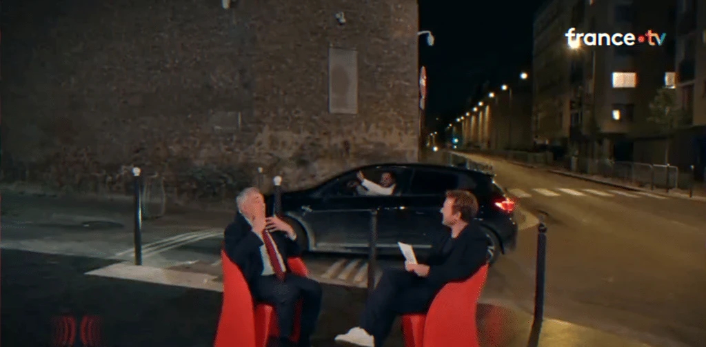 judicial-news-outdoor-debate-outside-detention