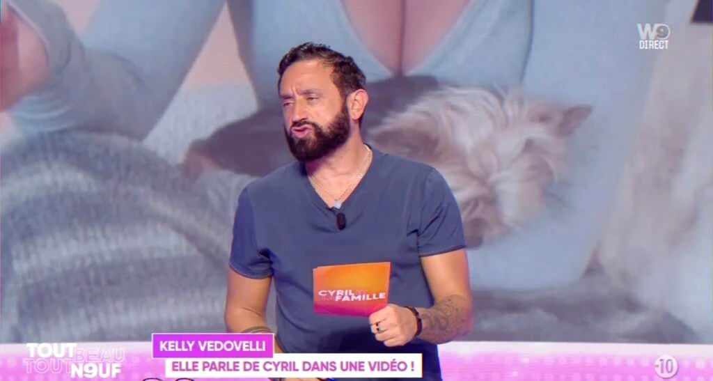 réponse calme et désamorçage de polémique à la télévision