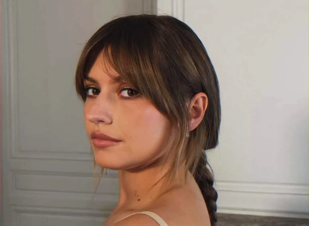 Rising pop artist asks to stop train imitations and media rumors