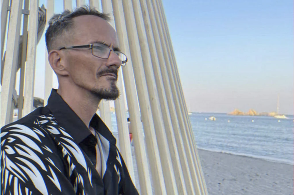 Debate over streamer death during 298-hour Kick live and non-traumatic autopsy