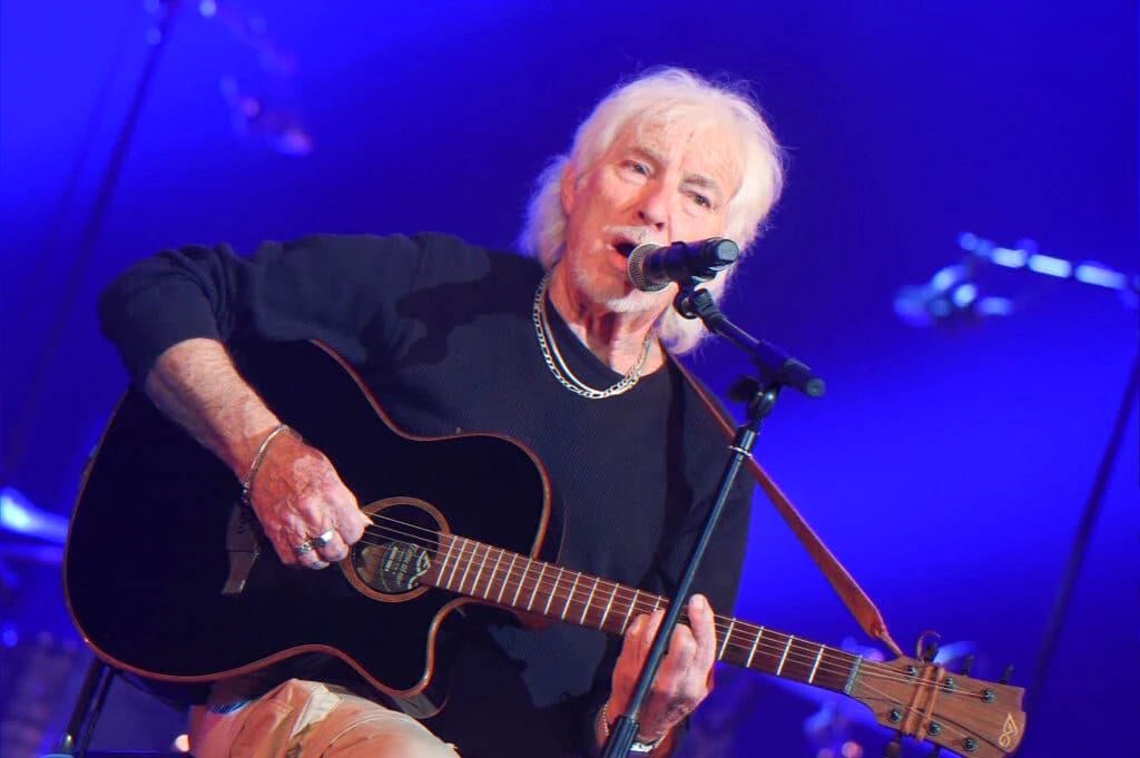 musician-tour-announcement-dome-paris-9-nov