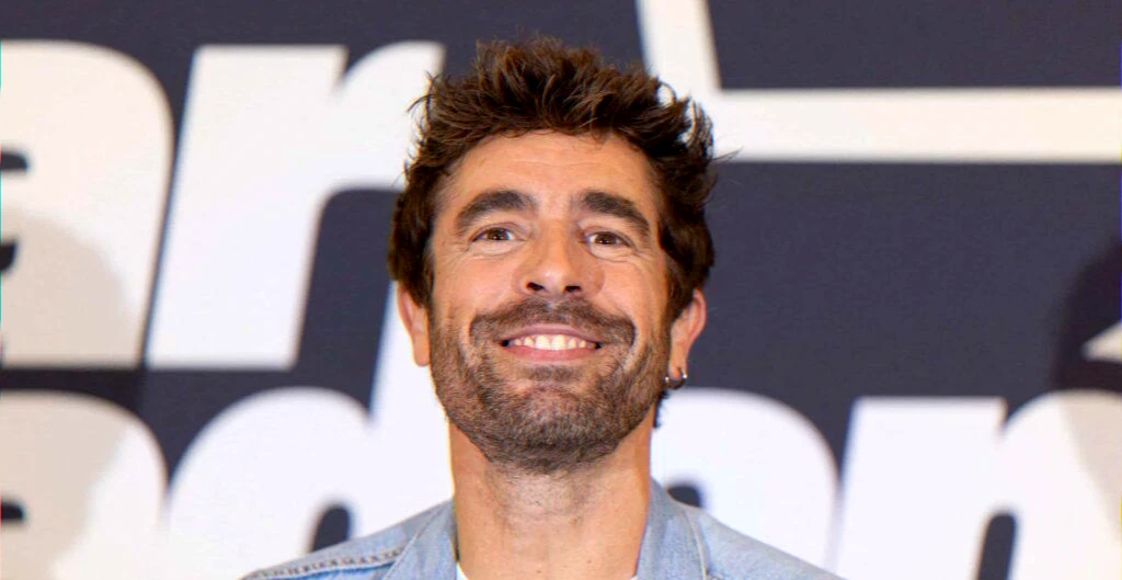 un-homme-debout-autobiography-resilience-enamorado-2024