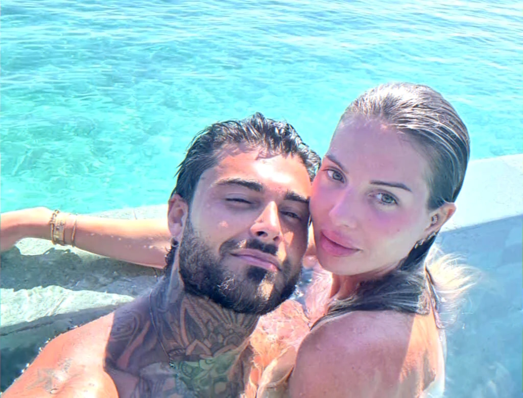 Editorial image for article on a high-profile divorce and the debate over influencers' private lives