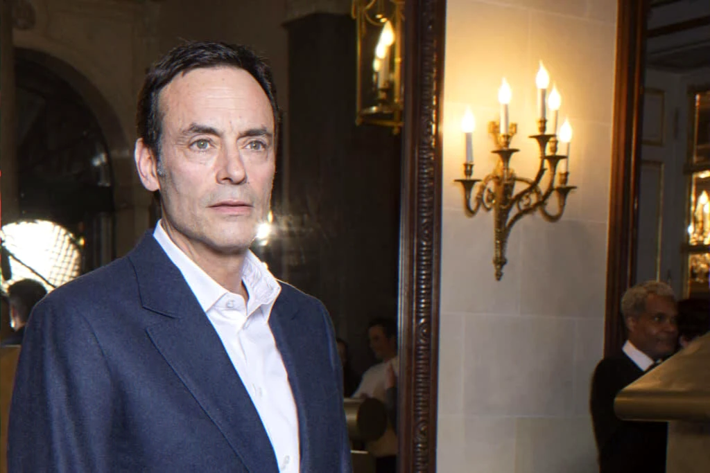 Return to Douchy to care for a gravely ill dog and announce a film set for early 2026