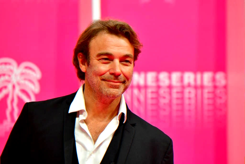 acteur-rejoint-un-si-grand-soleil-role-plus-sombre