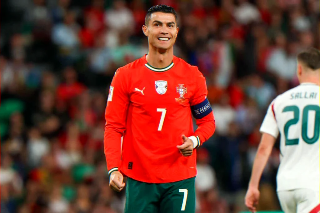 Star du football à Paris — anecdote de déjeuner et addition payée