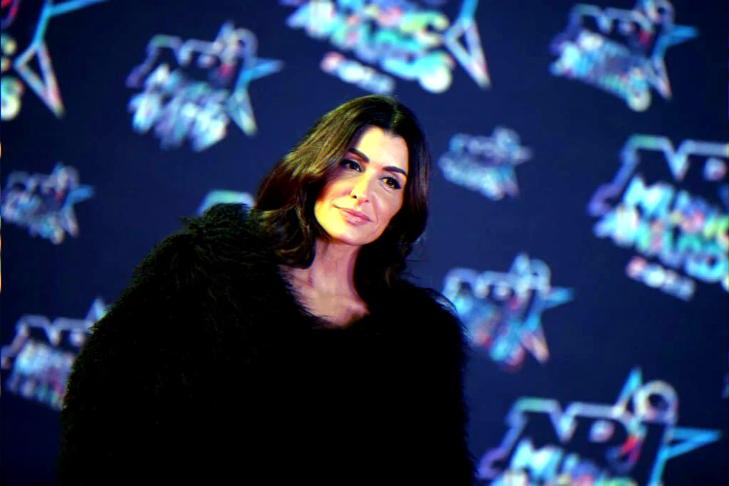 Chanteuse en tournée Jukebox fête ses 43 ans — « Au soleil » relancé avant la date à la Salle Pleyel