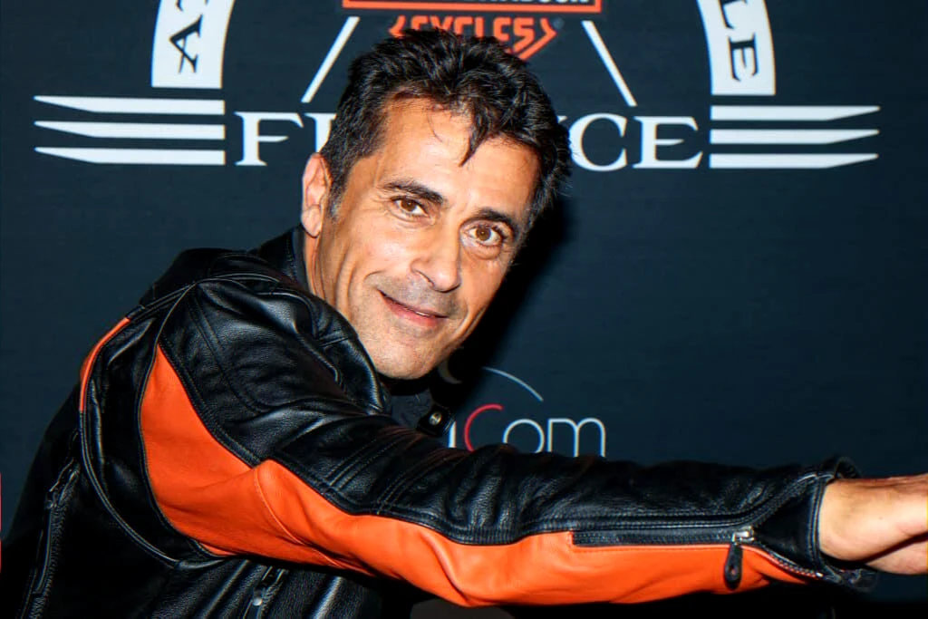 Les Forbans – hommage au tube « Chante » et à l'héritage du groupe