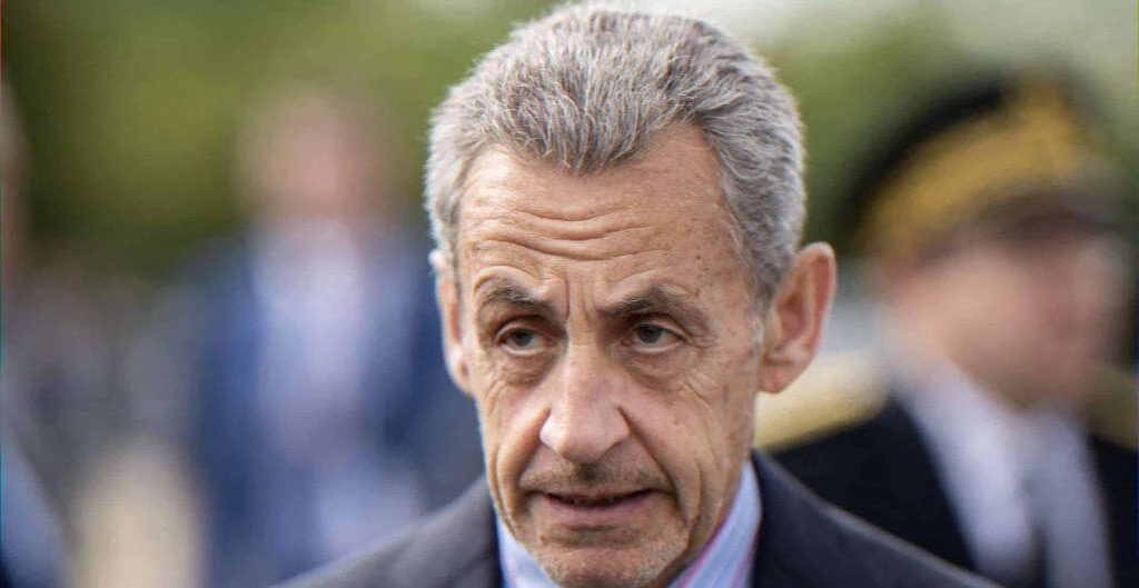 Announcement of memoir 'Le journal d'un prisonnier' recounting a 21-day prison stay