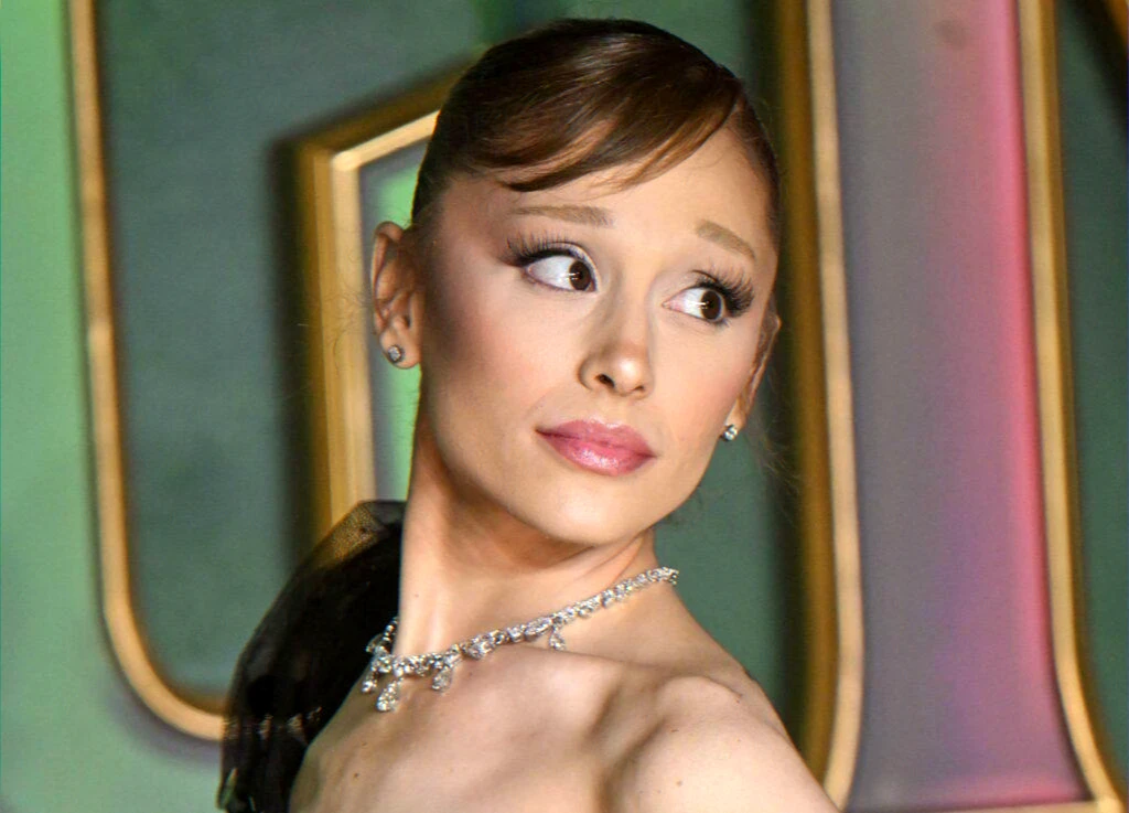 Pop-star intrusion at Wicked premiere in Singapore, co-star intervenes