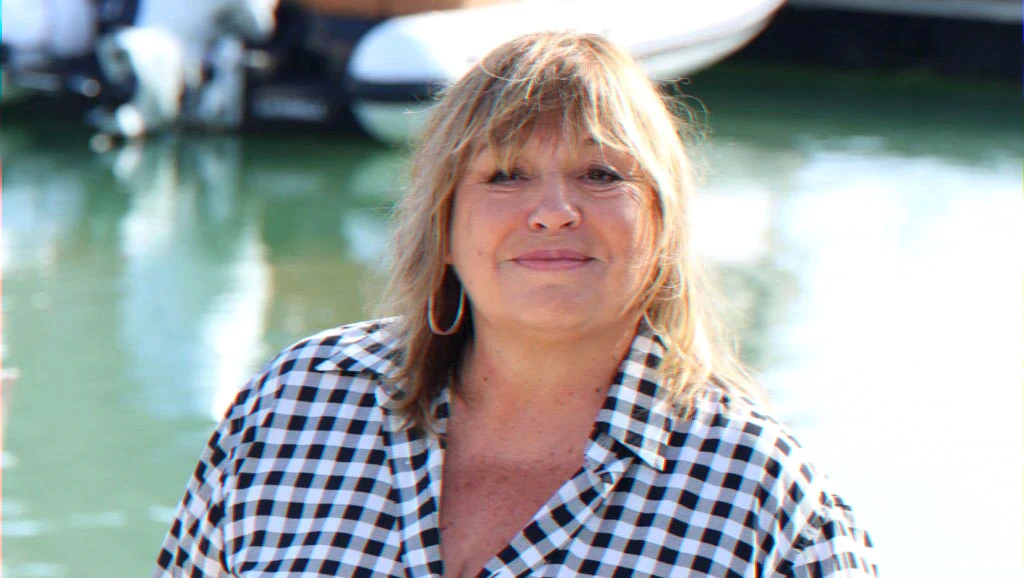 rare-anniversary-photo-son-stage-manager-family-resemblance