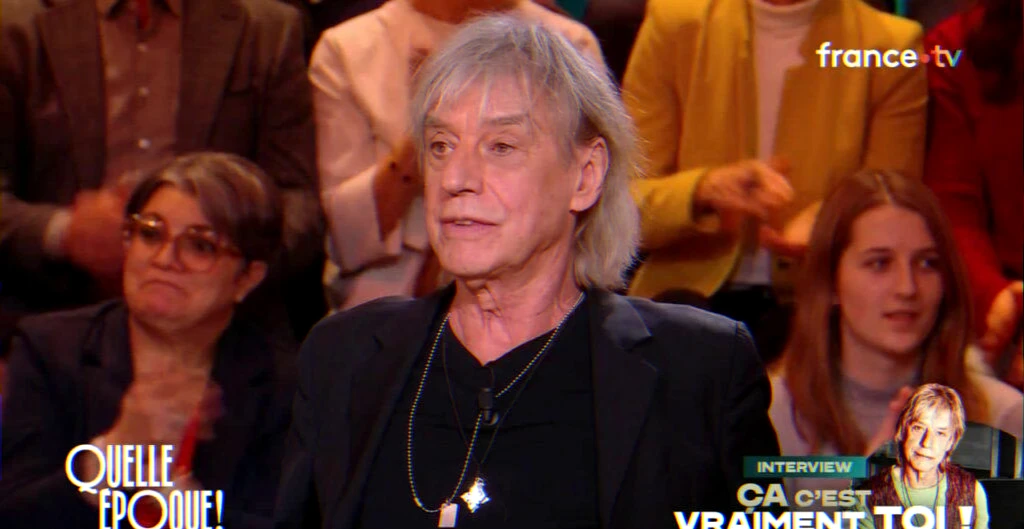 TV interview sparks controversy over childhood anecdotes and online backlash