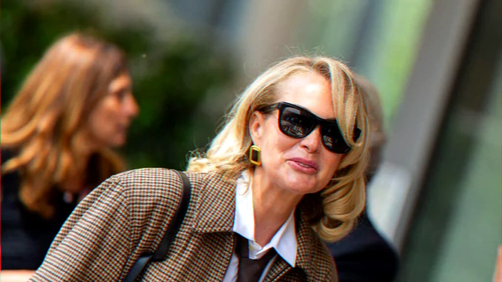 Rumeurs d'une idylle médiatisée et polémique autour d'un divorce contesté