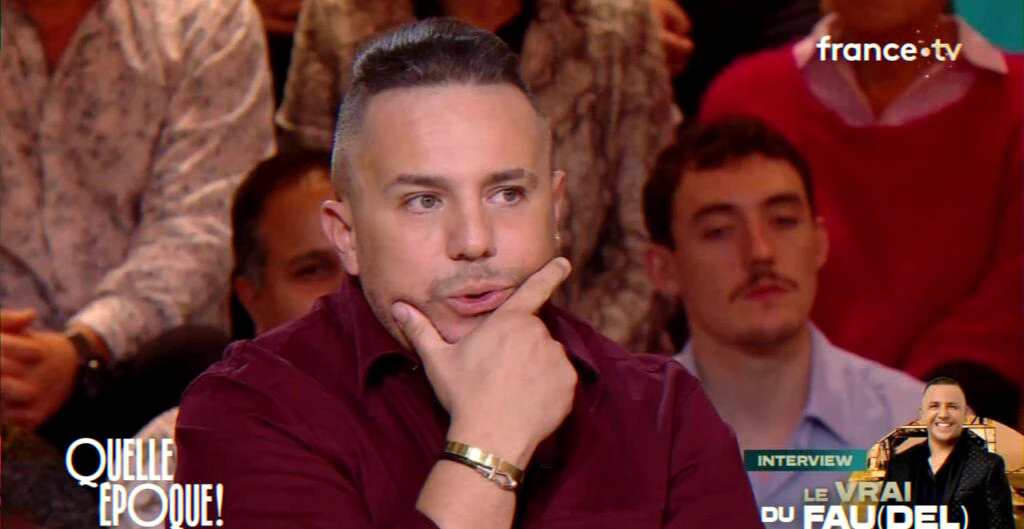 Les Enfoirés exclusion and racist-jokes testimony