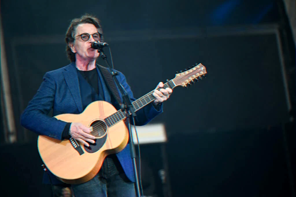 Veteran French singer working on a new album targeted for 2027