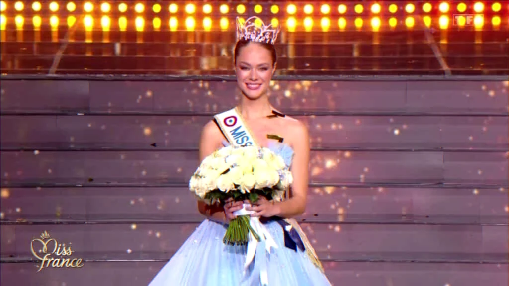 Polémique autour d'une gagnante de concours après la réapparition d'un clip musical