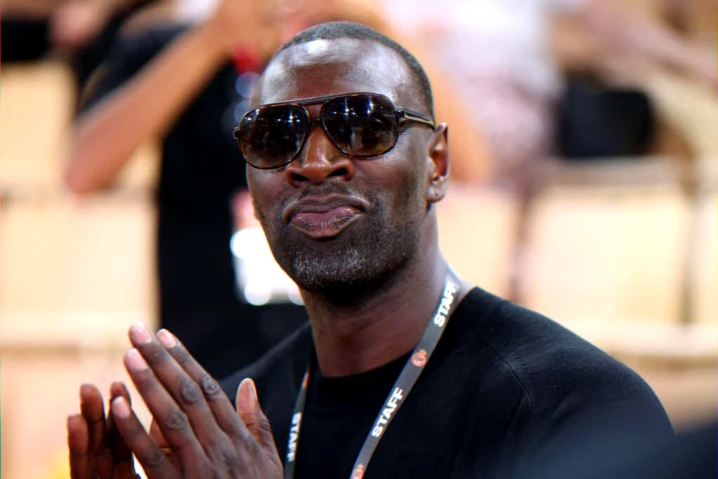 Paris Basketball appearance at indoor arena