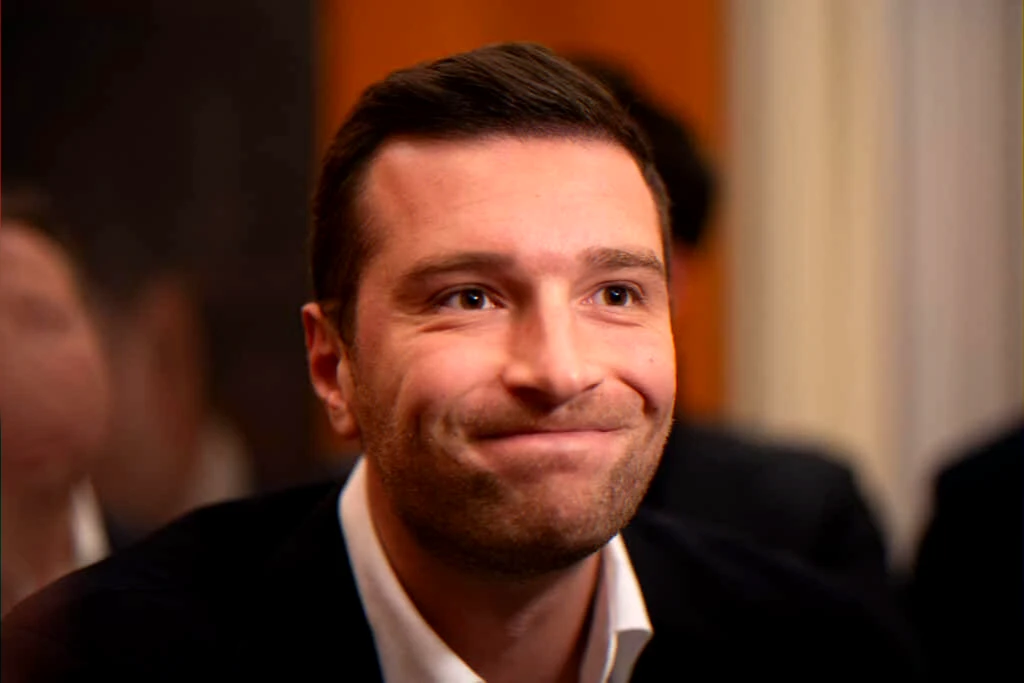 Plainte AC Corruption au PNF pour financement présumé par le Parlement européen