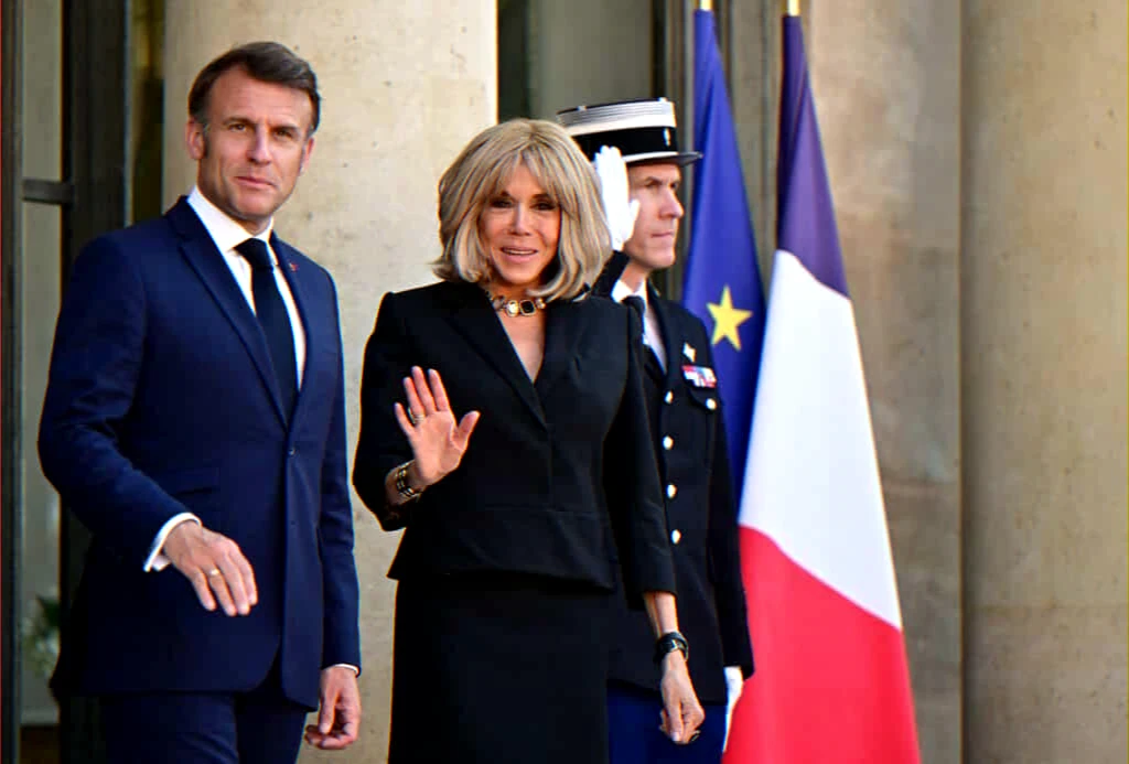 Procès pour le vol de porcelaine de Sèvres à l'Élysée