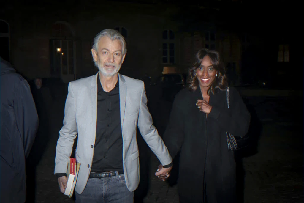 Talk-show holiday schedule change and a team member’s Vietnam trip