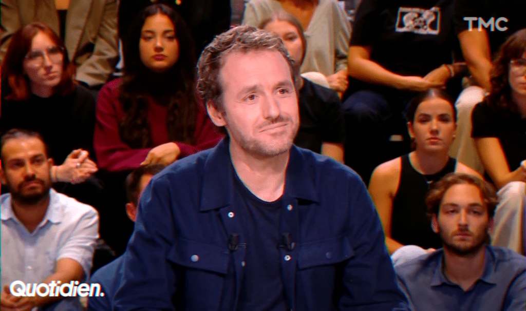 Talk-show debate on media editorial lines and controversy