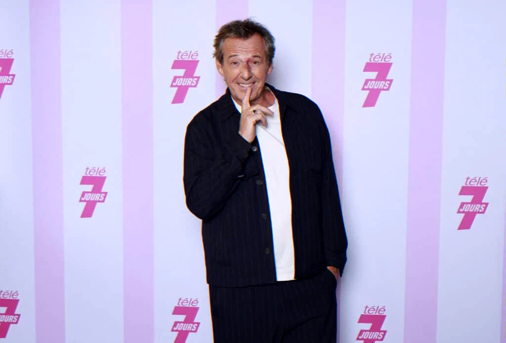 tv-presenter-actor-promo-le-bracelet-2025