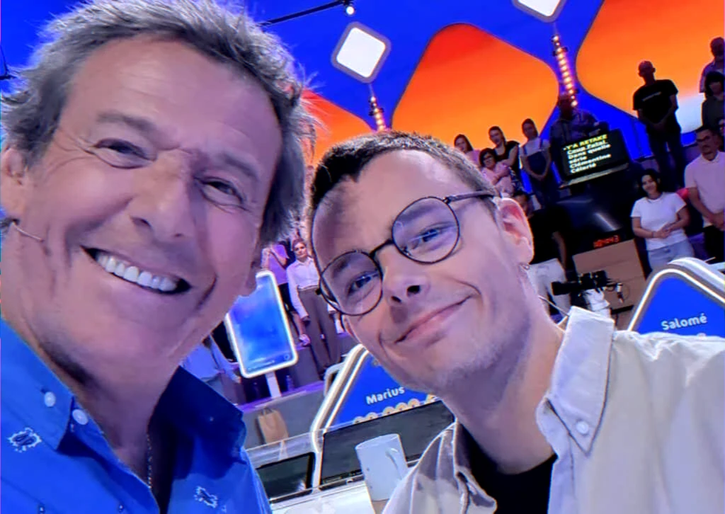 Twitch streamer devine la fin d'une question de jeu télé – séquence virale