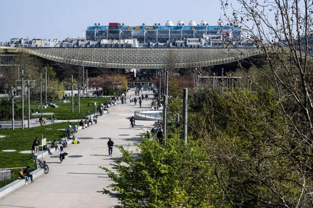 Viol collectif d'une fillette de 13 ans au Forum des Halles — mises en examen