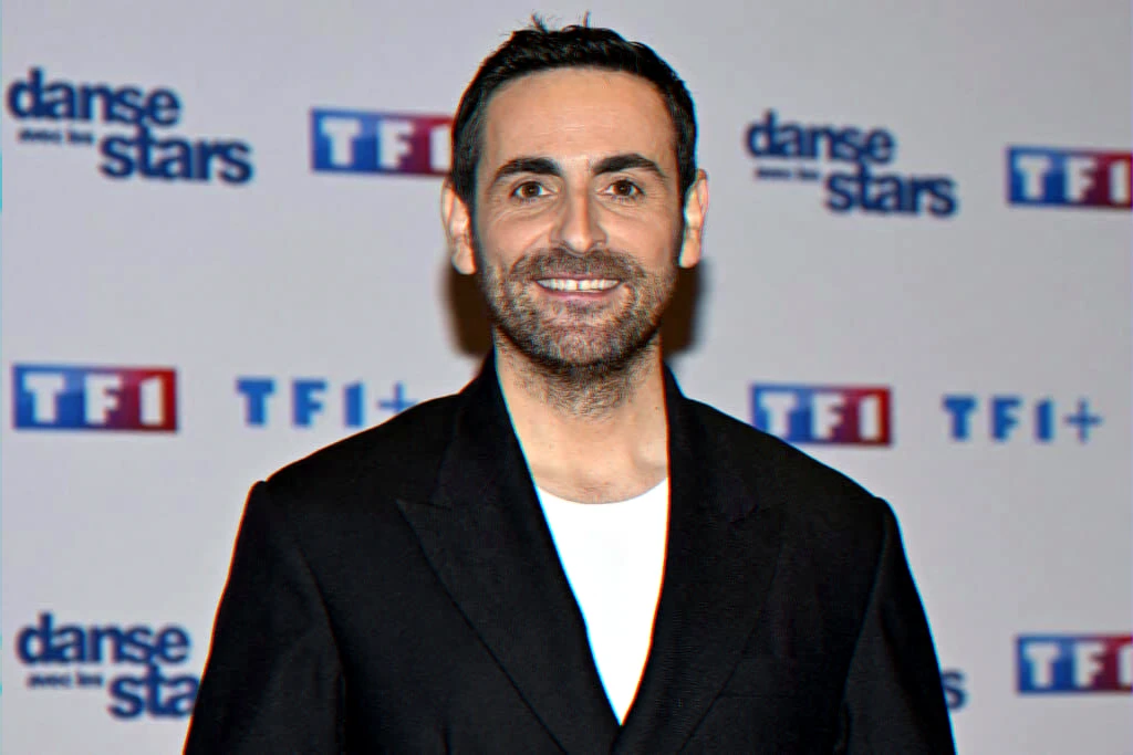 Annonce de grossesse après un long parcours de PMA — baby bump et message de soutien