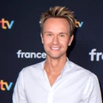 contestant-stained-tshirt-game-show-buzz